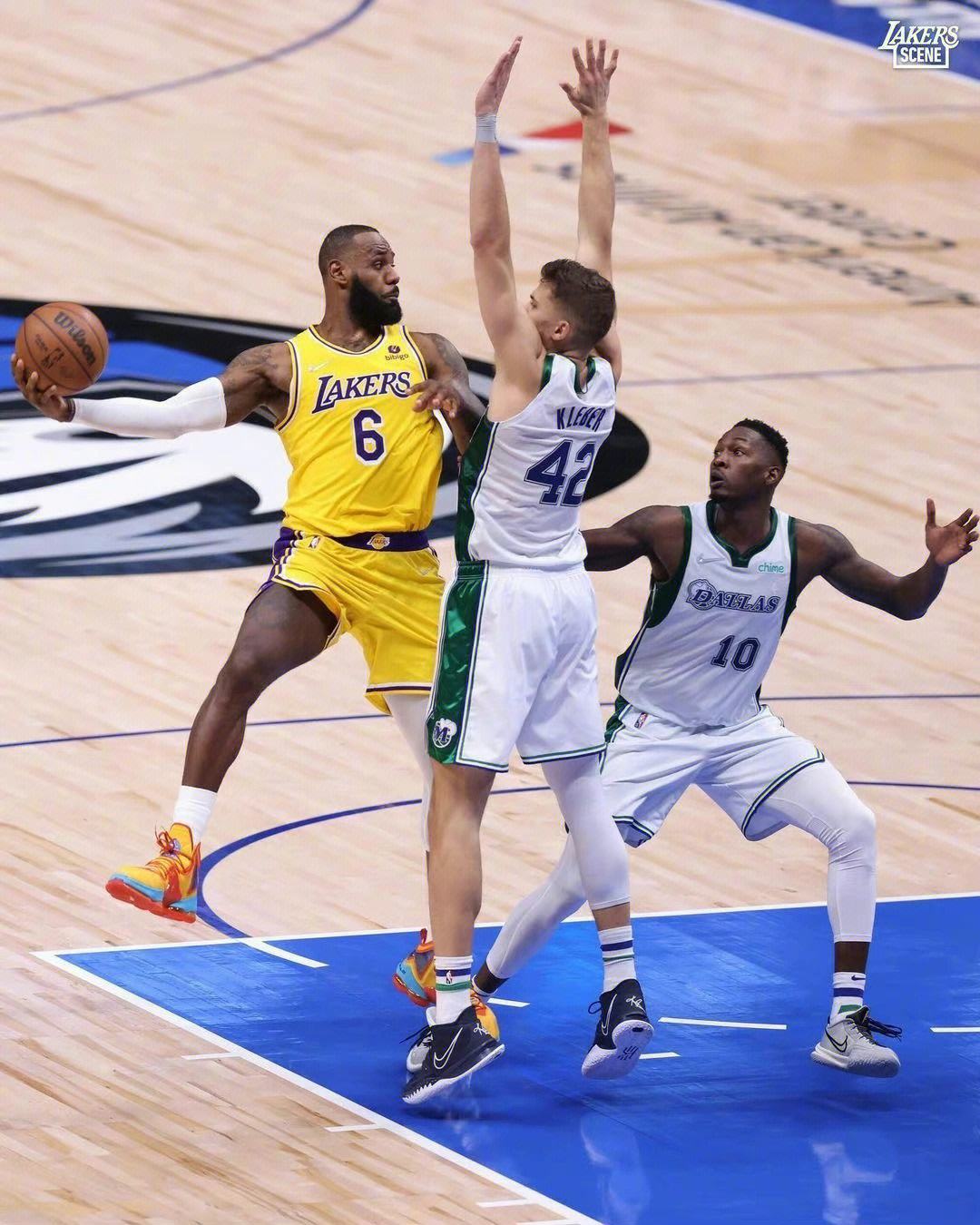 莱万多夫斯基重要时刻重要助攻，独行侠带队取胜！